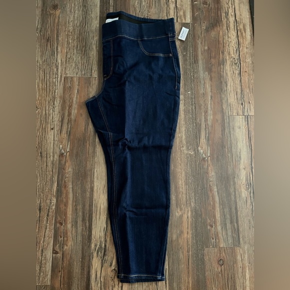 Old Navy Pull On Jeggings - wide band, adjustable waist. Multiple sizes - Picture 1 of 5
